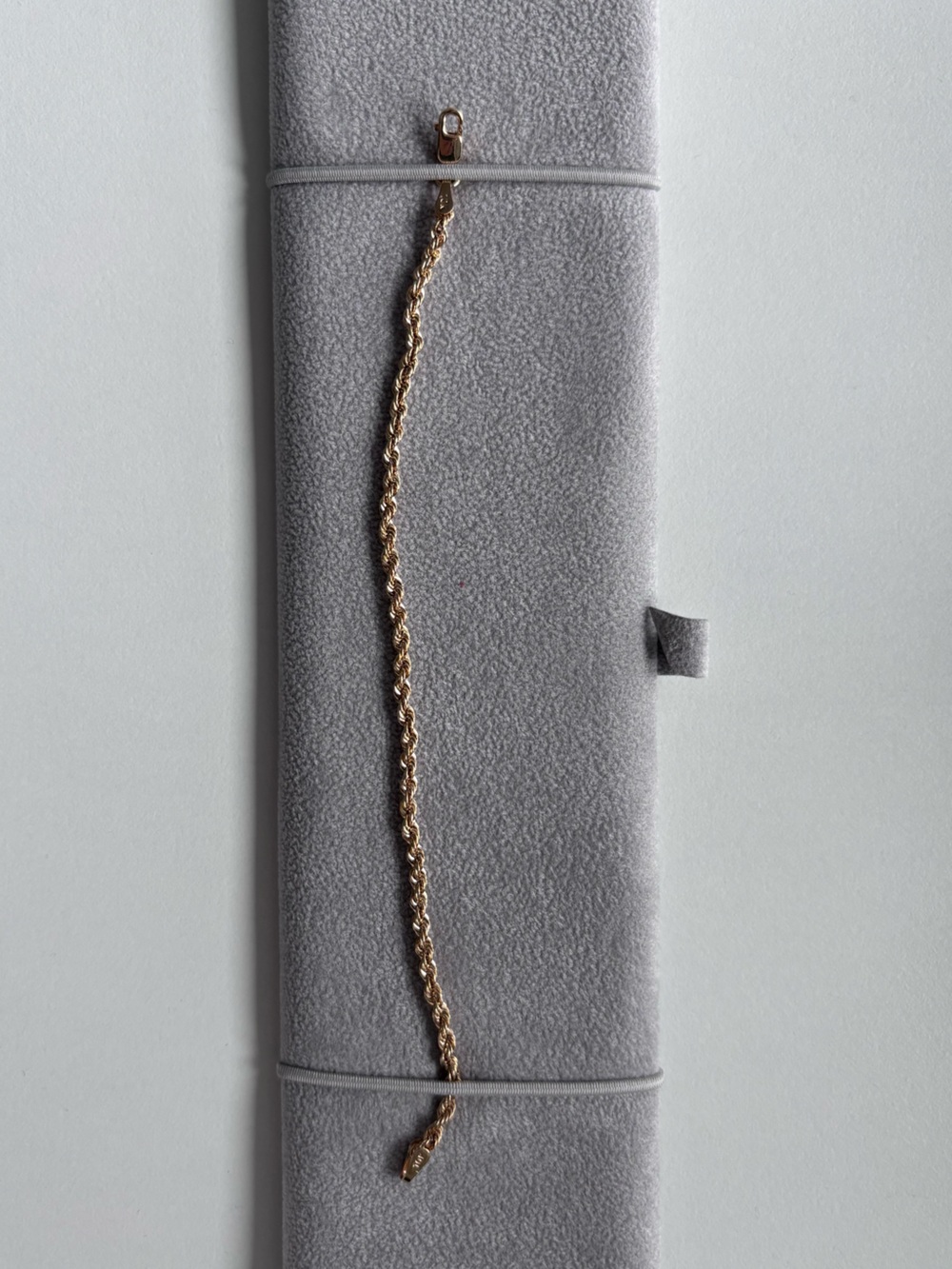 10K Gold Bracelet - Picture 3 of 8